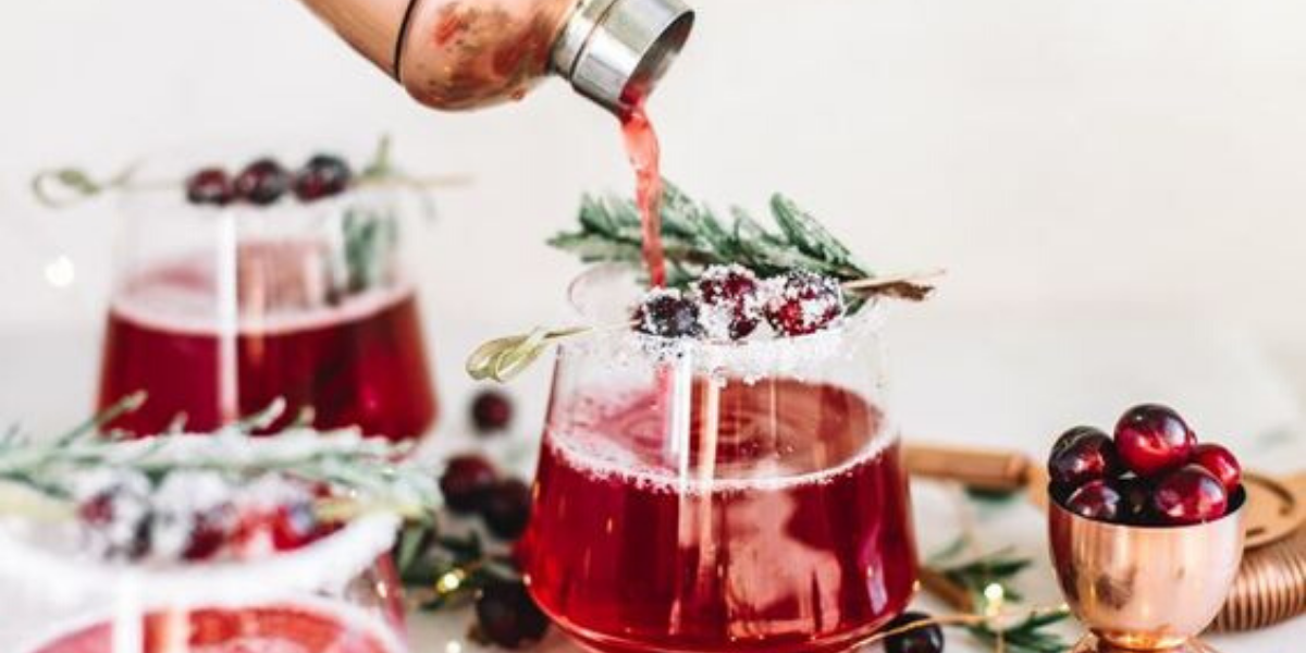 Our 2019 Favourite Top 10 Christmas Cocktails You Can Make At Home
