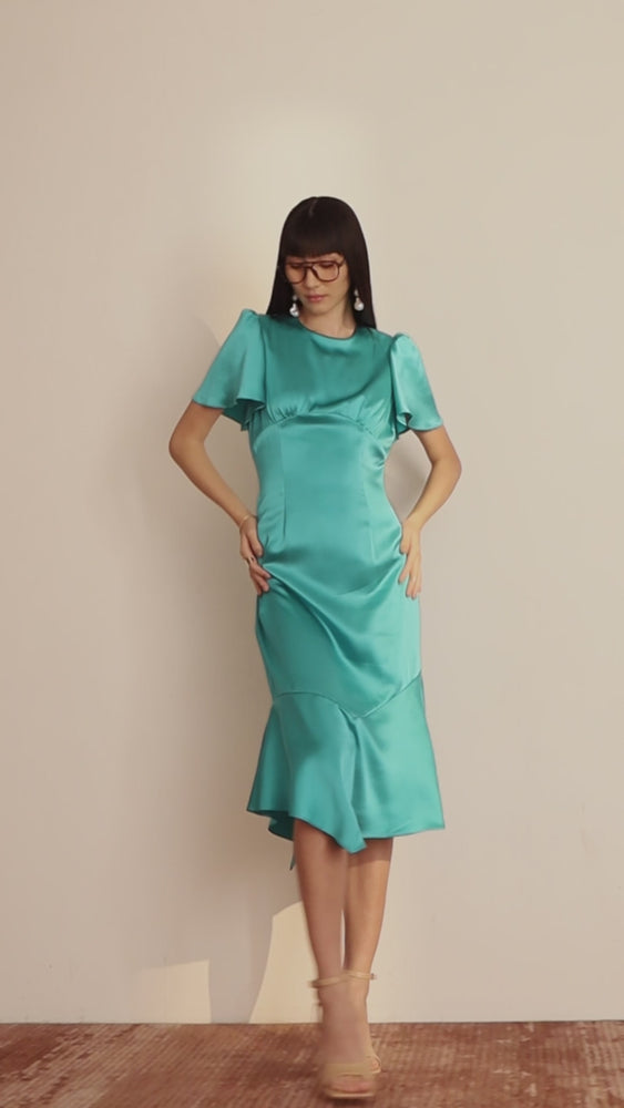 
                  
                    Load and play video in Gallery viewer, Teea Dress - Mint
                  
                