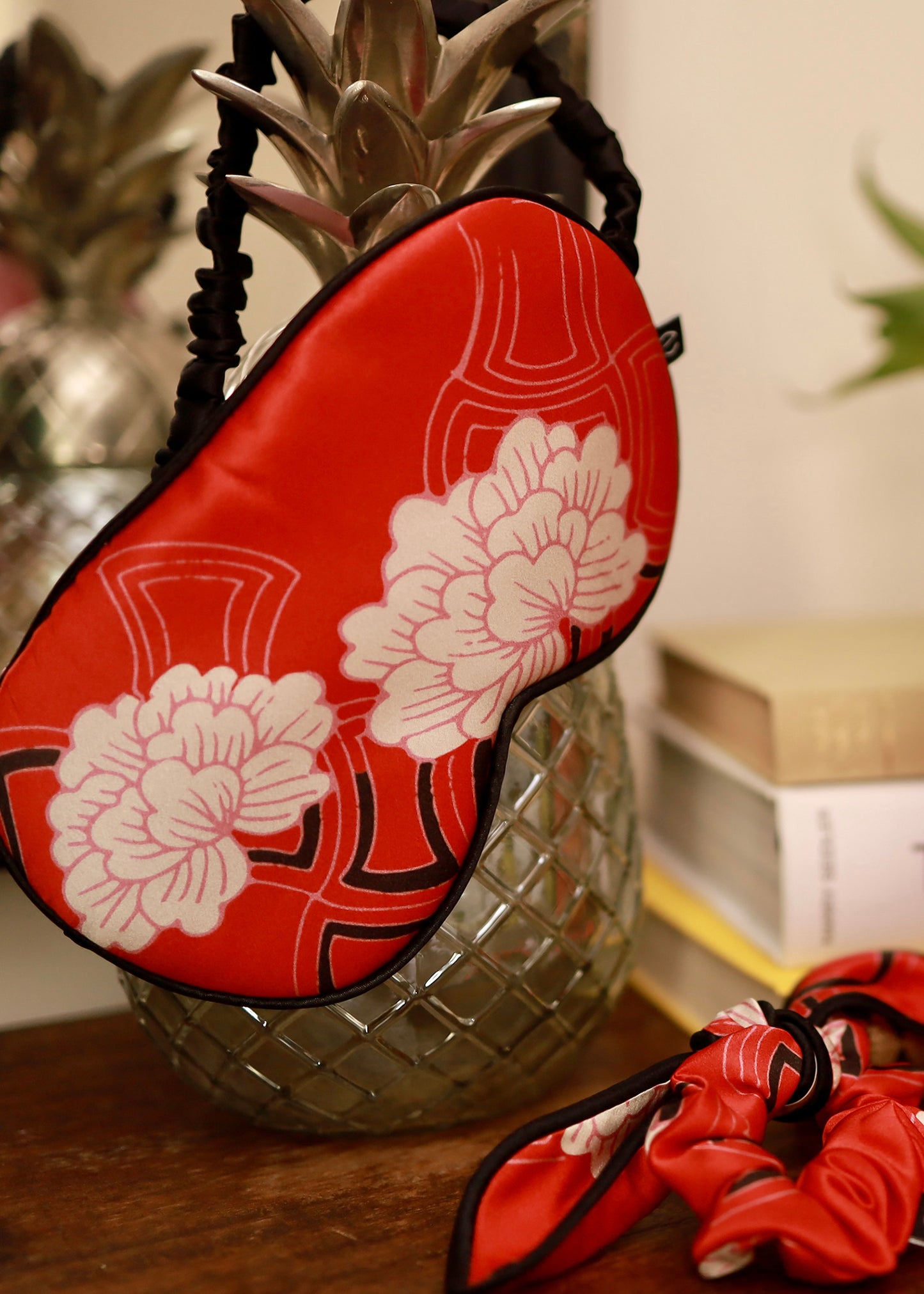 Rouge Set - Eyemask and Scrunchie