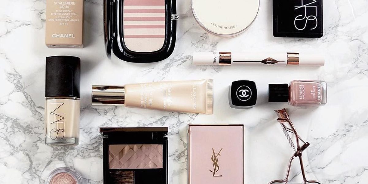 Chanel - Vitalumiere Fluide Makeup 30ml/1oz - Foundation & Powder, Free  Worldwide Shipping
