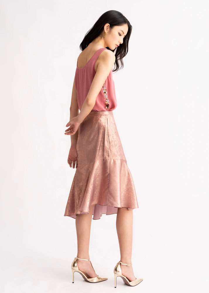 
                  
                    Fang Skirt -Metallic Pink
                  
                