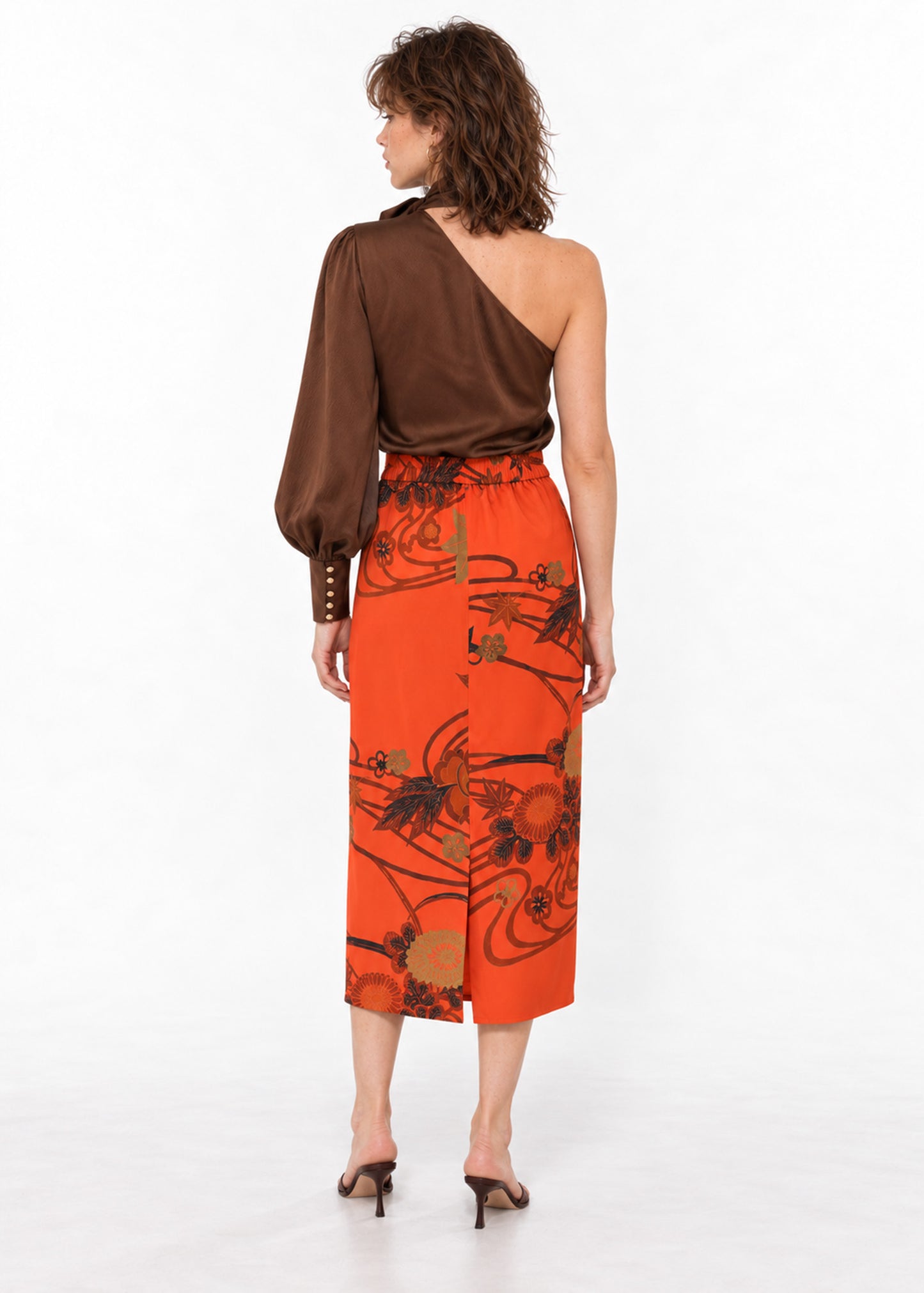 
                  
                    Hana Top
                  
                