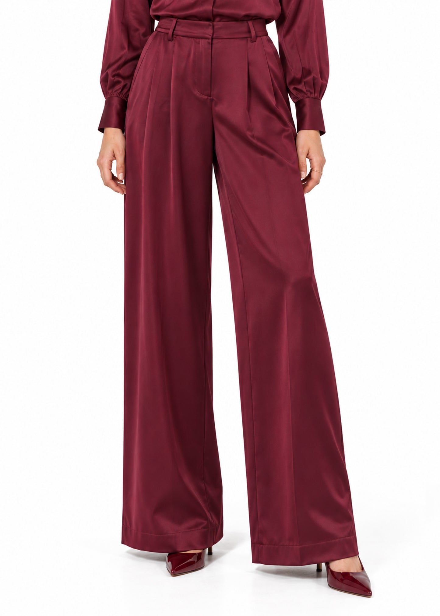 
                  
                    Louise Trouser
                  
                