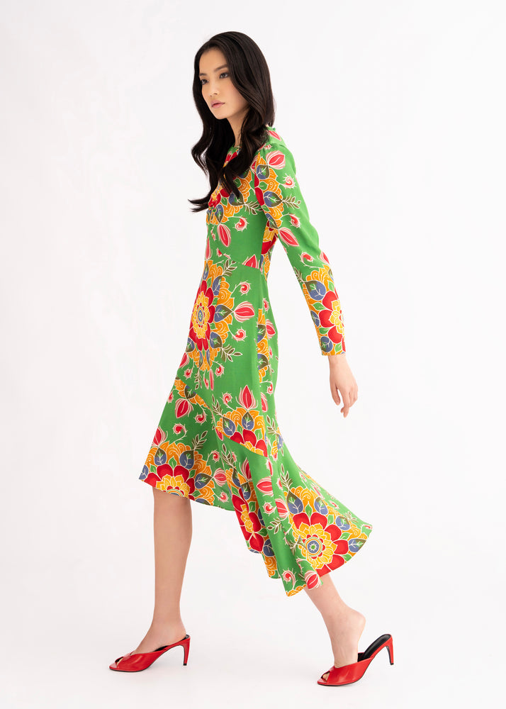 
                  
                    Li Dress
                  
                