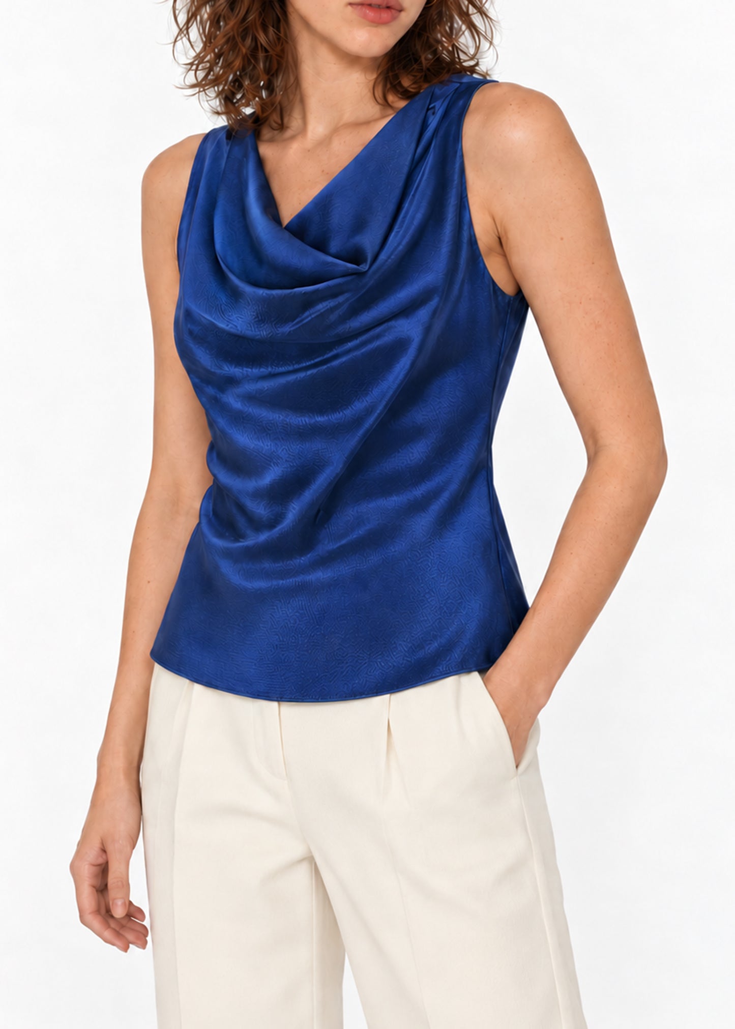 
                  
                    Mae Top
                  
                