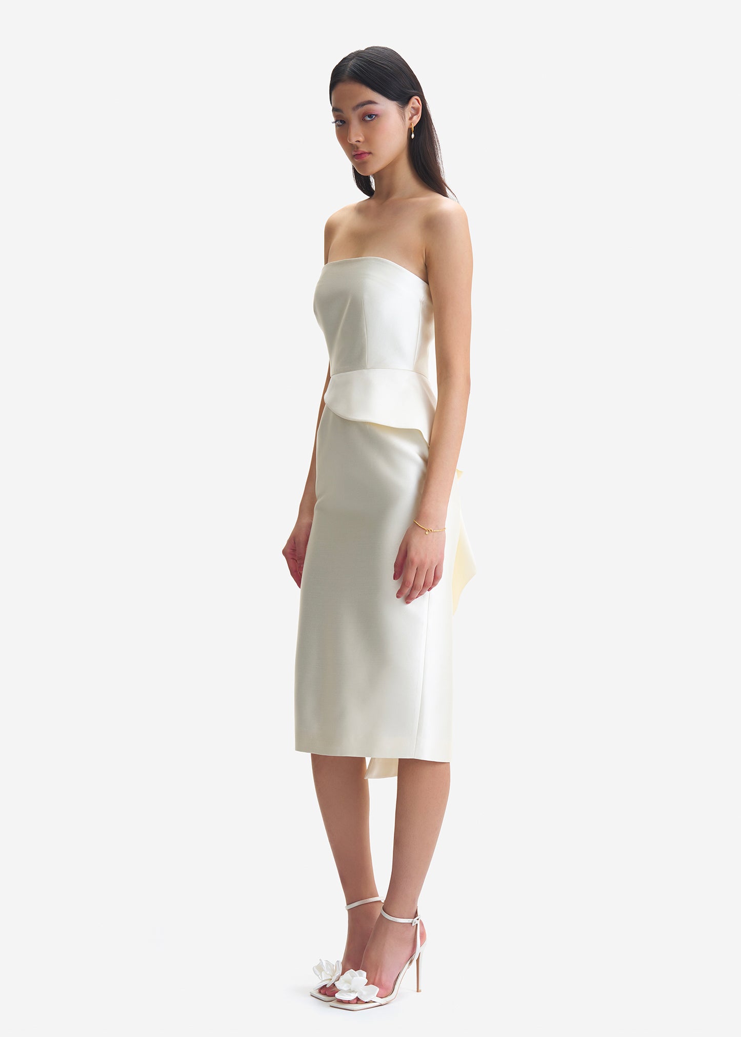 
                  
                    Mari Dress -Off White
                  
                