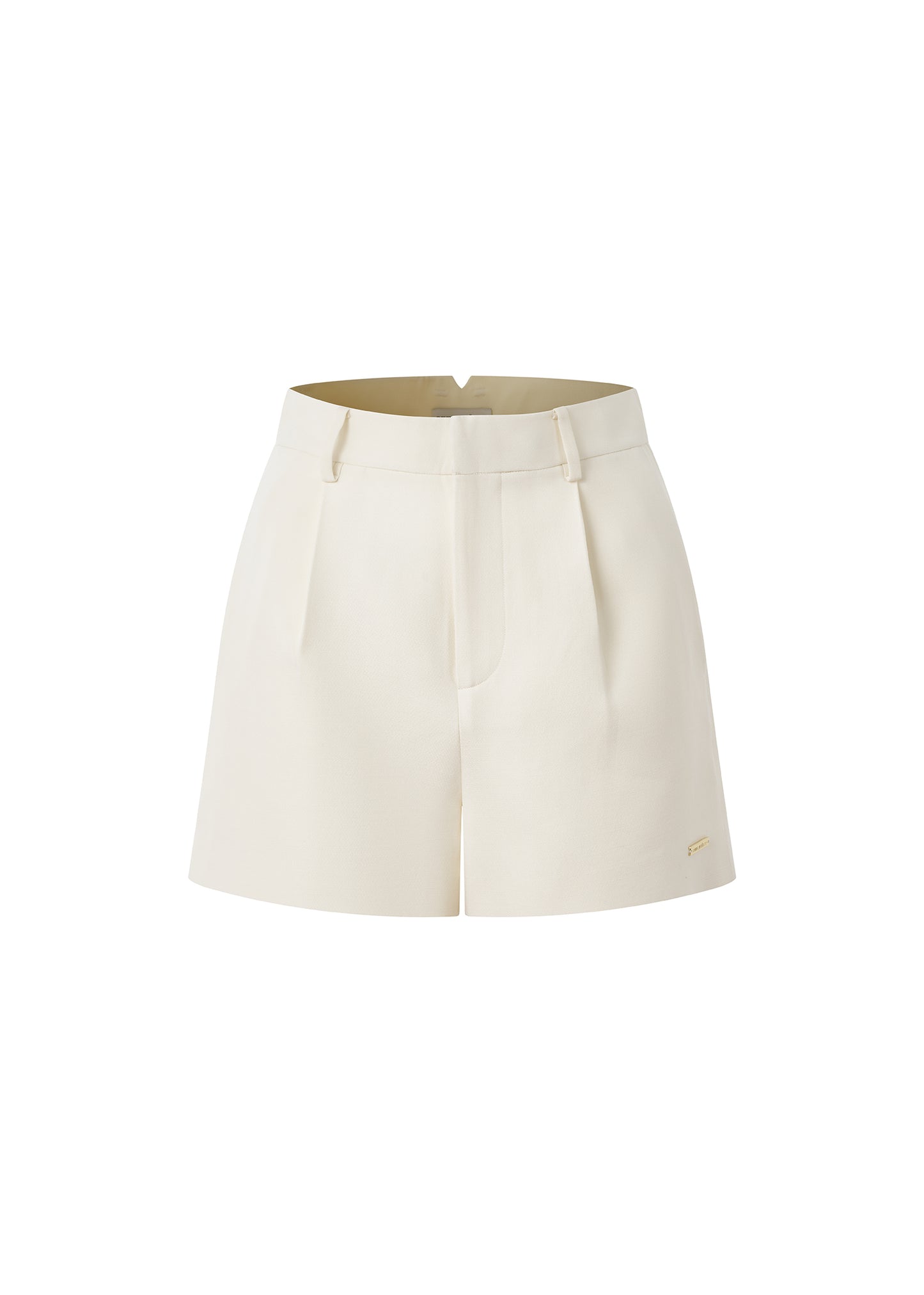 
                  
                    Nette Short
                  
                