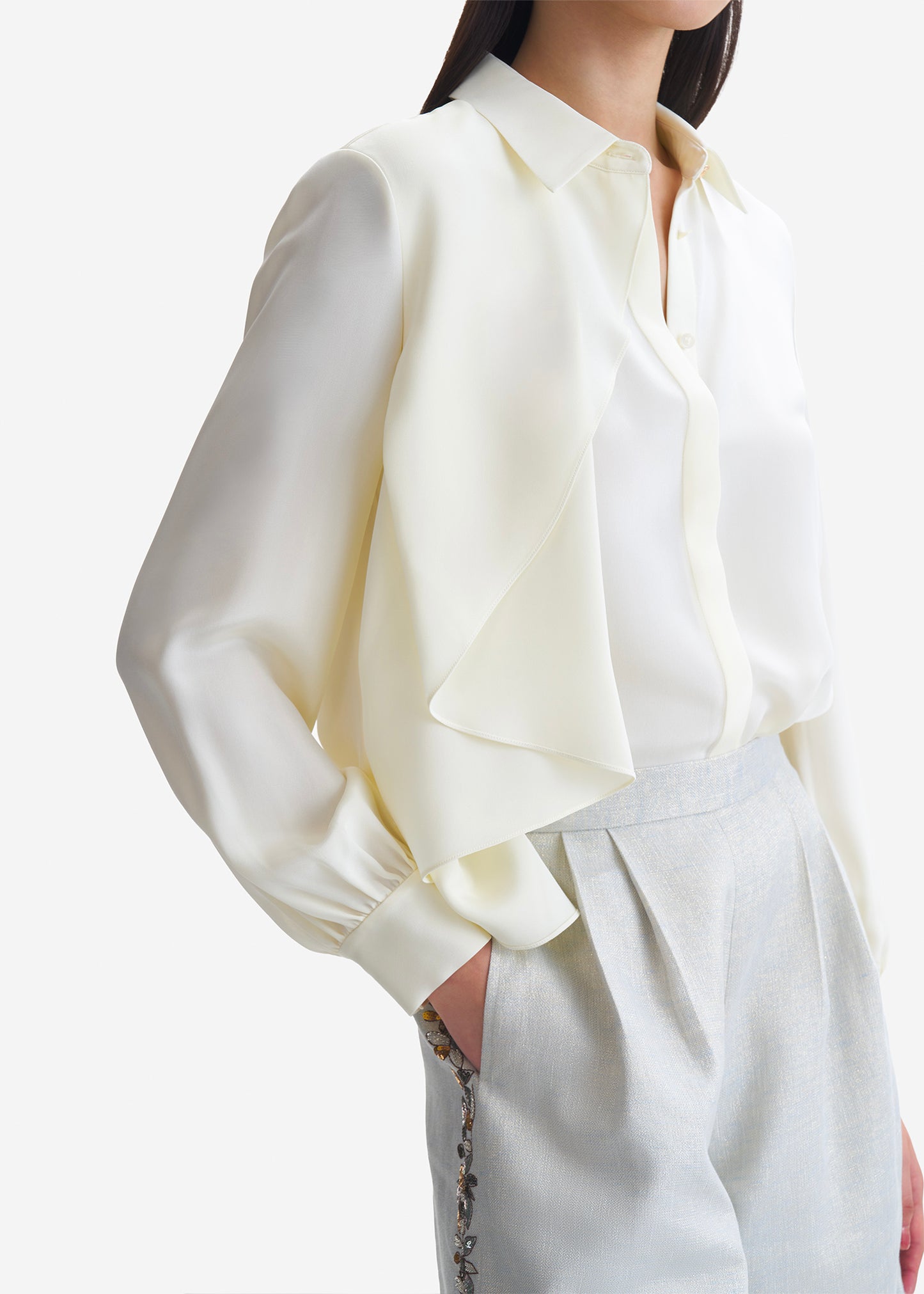 
                  
                    Qua Shirt -Off White
                  
                