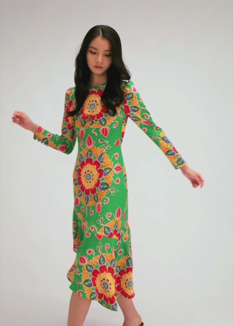 
                  
                    Load and play video in Gallery viewer, Li Dress
                  
                