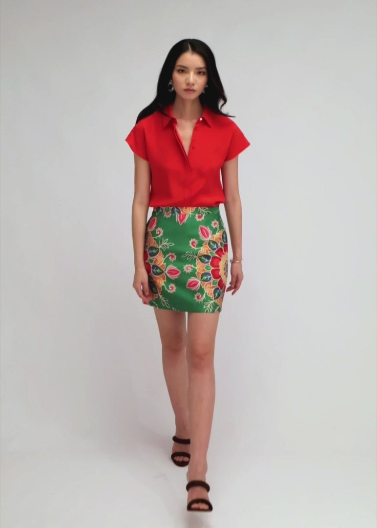 
                  
                    Load and play video in Gallery viewer, Fleur Blouse
                  
                