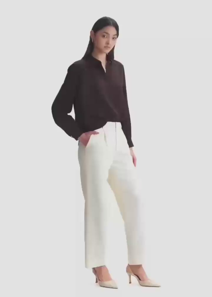 
                  
                    Load and play video in Gallery viewer, Qua Shirt
                  
                