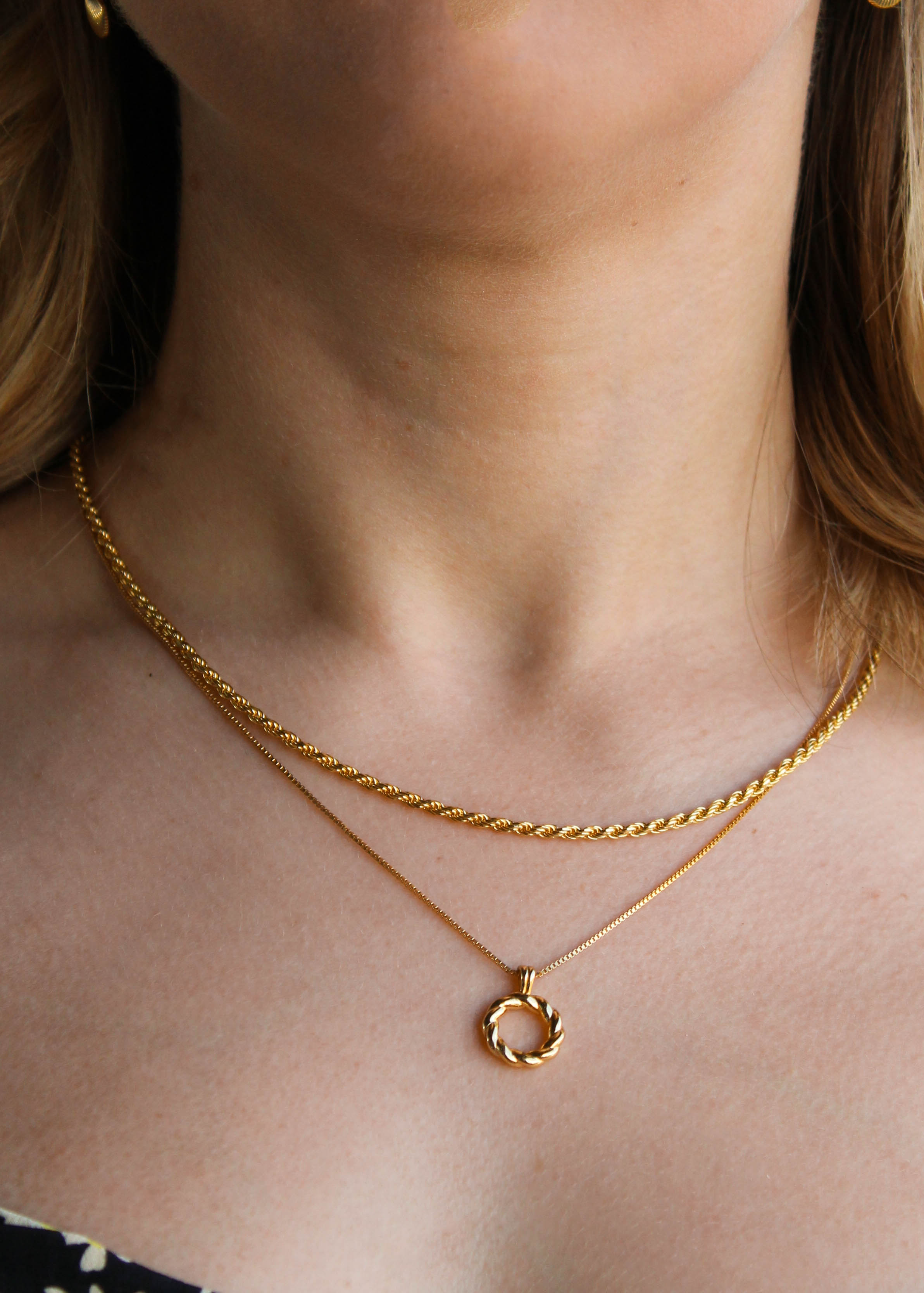 Astrid & Miyu -Rope Ring Pendant Necklace- Gold